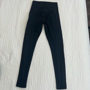 Girlfriend Collective Black Pocket Leggings Full Length Size S